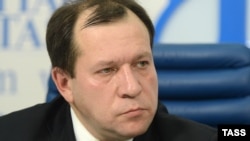 Игорь Каляпин, ГIазаб кьеялде данде халкъаздагьоркьосеб комитеталъул нухмалъулев