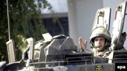 Ірак - британські військовослужбовці патрулюють один з районів міста Аль-Басрі (архівне фото, 2007 р.)