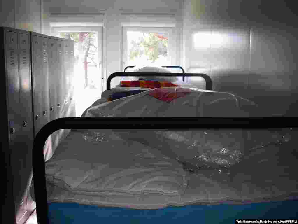 Ukraine -- Transit camp in Pavlograd for displaced persons from of Donbass, Dnipropetrovsk, 16Feb2015