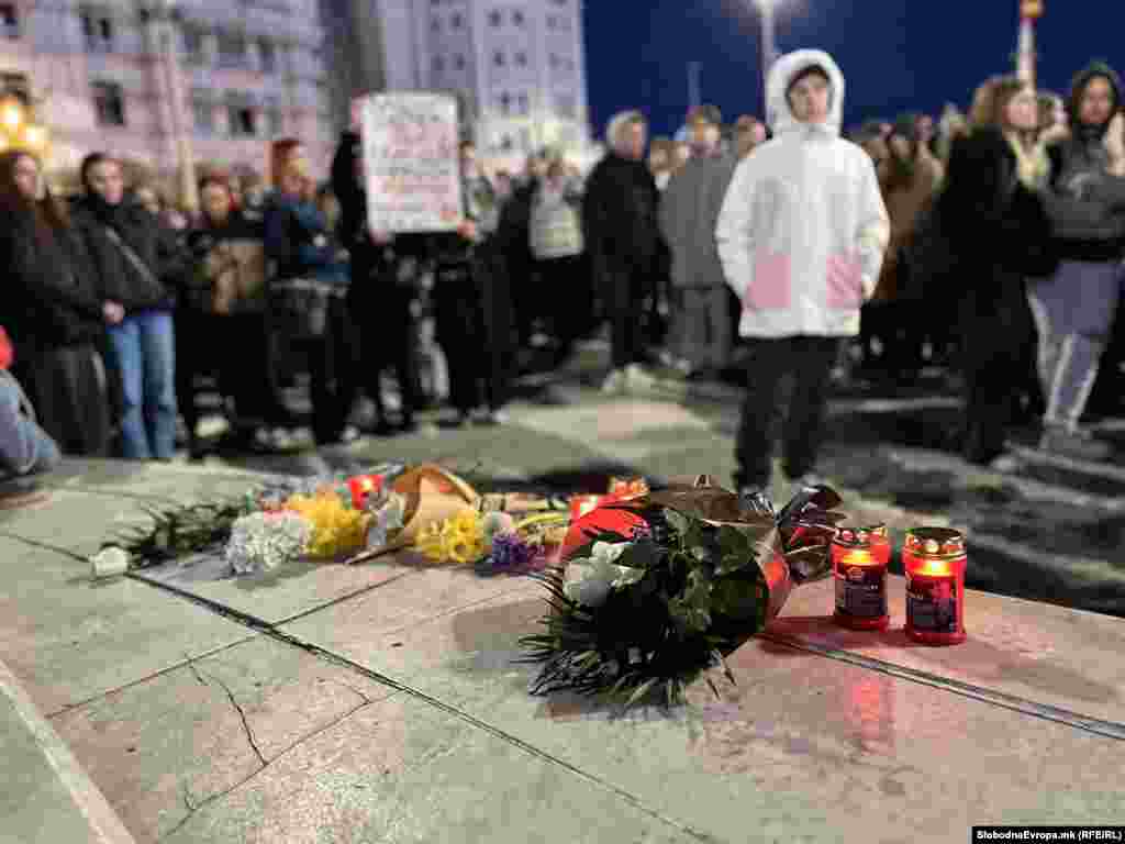 Вечерта на 15 спрема 16 март во пожар во дискотеката „Пулс“ загинаа 59 млади луѓе, а над 180 се повредени.