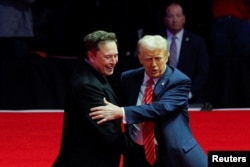 Elon Musk i Donald Trump na predinauguracijskom skupu u Vašingtonu, 19. januara 2025.
