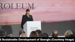 Мака Асатиани