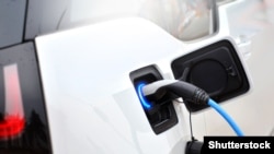 МВС: відтепер електричний транспорт зможе паркуватися на спеціально відведених машиномісцях, матиме безперебійний доступу до зарядних станцій