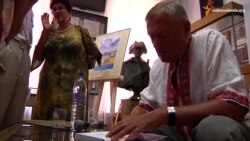 Український історик презентував книгу про загиблих бійців із Полтавщини Український історик презентував книгу про загиблих бійців із Полтавщини