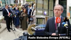 Vučić i Hoti sa novinarima, nakon trilaterale u Briselu, 7. septembra 2020
