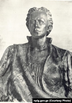 "ლესია უკრაინკა". ავტორი თამარ აბაკელია