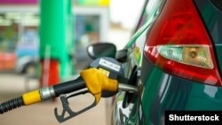 Rastuća cijena goriva postala je glavno političko pitanje, uključujući i SAD, gdje su u novembru izbori na sredini mandata.