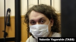 Юрий Хованский в суде, архивное фото