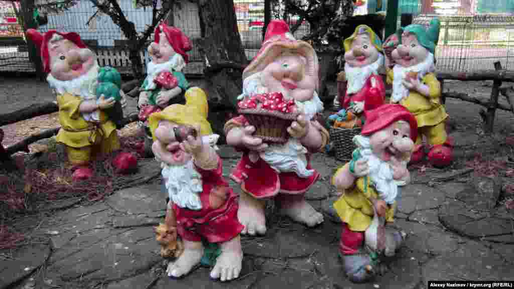 Семь веселых гномов живут в «Мультипарке»