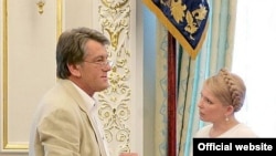 Віктор Ющенко та Юлія Тимошенко у червні 2007р.