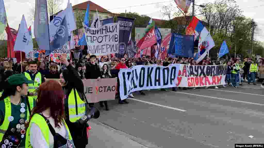 Protest je počeo okupljanjem ispred Instituta za patologiju Medicinskog fakulteta, gde je tokom studentskog štrajka 1936. godine ubijen student Žarko Marinović, koji se borio za autonomiju Univerziteta.