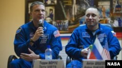 Terry Virts i Anton Shkaplerov prije misije u novembru 2014.