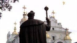 Іван Мазепа приїхав до Полтави, але почесного місця ще не зайняв (відео) Іван Мазепа приїхав до Полтави, але почесного місця ще не зайняв (відео)