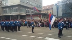 Svečani defile uprkos neustavnosti Svečani defile uprkos neustavnosti