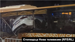 Автомобил "Ауди", управляван от Виктор Илиев, се вряза в автобус от нощния градски транспорт на София в малките часове на 15 август 2025 г.