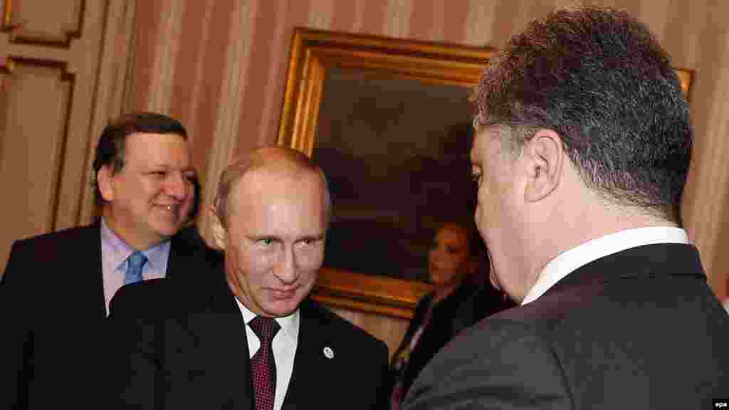 Президенти України і Росії, Петро Порошенко (праворуч) і Володимир Путін, Мілан, 17 жовтня 2014 року