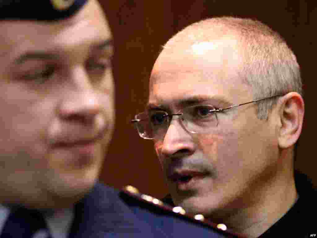 Михаил Ходорковский в зале суда, май 2011 года