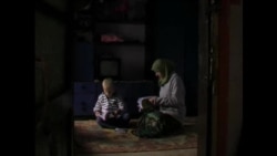 Djeca jedu, on gleda Djeca jedu, on gleda