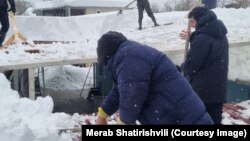 შშმ პირთა პანსიონატი „ბარბარე“, მას შემდეგ რაც მისმა დირექტორმა სოციალურ ქსელში ადგილობრივი ხელისუფლების მხრიდან უყურადღებობაზე დაიჩივლა და დახმარება ითხოვა.