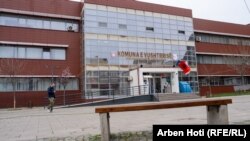 Zgrada opštine Vučitrn.