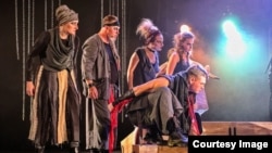 Спектакль по "Книге джунглей" Киплинга на фестивале "Золотая репка"