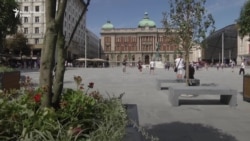 Novi Trg republike: Pločnik, klupe i sadnice Novi Trg republike: Pločnik, klupe i sadnice