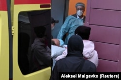 ალექსეი ნავალნი ომსკის საავადმყოფოში.