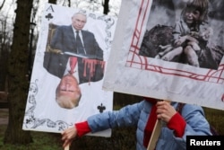 Демонстрация протеста около американского посольства в Киеве. 15 марта, 2025