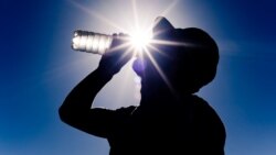 Podgorica: Svaki treći maloljetnik želi da se opija Podgorica: Svaki treći maloljetnik želi da se opija