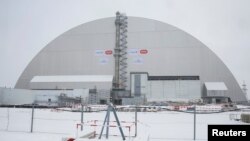 Новый саркофаг над аварийным энергоблоком ЧАЭС