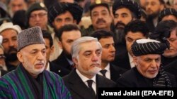 Afganistanski predsjednik Ašraf Gani (desno) i šef izvršne vlasti Abdulah Abdulah (lijevo) proglasili su pobjedu na predsjedničkim izborima u zemlji, što bi moglo zakomplikovati situaciju uoči mogućeg trajnog mirovnog sporazuma.