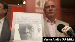 Veselin Šljivančanin, haški osuđenik, na promociji svoje knjige u Beogradu