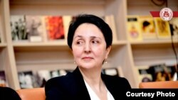 ბელა წიფურია: საჯარო და კერძო უნივერსიტეტების კურიკულუმში ჩარევა არ უნდა იყოს სახელმწიფოს და ადმინისტრაციის ამოცანა.