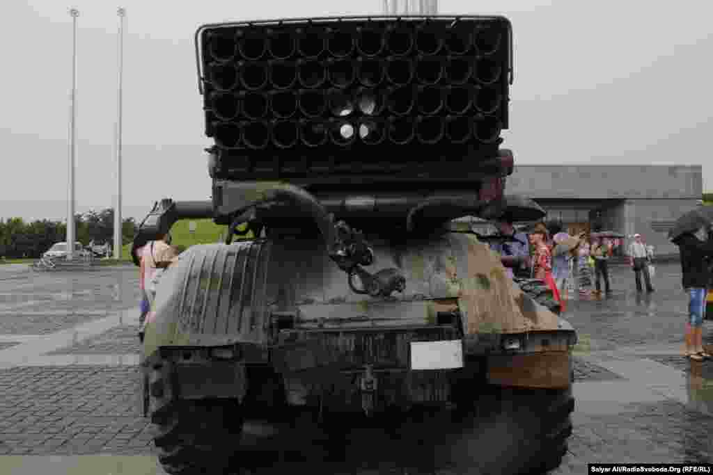 Бойова машина БМ-21 «Град»