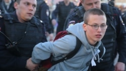 Лицом к событию. "Россия превратилась в фашистскую страну" Лицом к событию. "Россия превратилась в фашистскую страну"