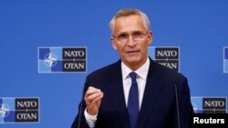 იენს სტოლტენბერგი