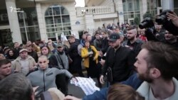 Бійка під офісом Зеленського – відео