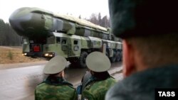 «Тополь-М» – російський мобільний ракетний комплекс класу СНО