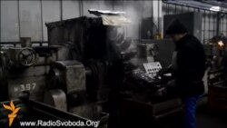 На заводі в Луганську пояснили, чому не хочуть розривати зв’язків із Росією На заводі в Луганську пояснили, чому не хочуть розривати зв’язків із Росією