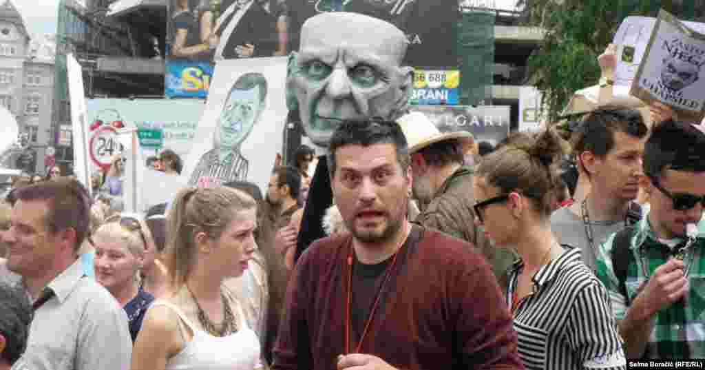 Muzičar Damir Imamović na protestu u Sarajevu