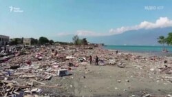 Наслідки цунамі та землетрусу на індонезійському острові – відео з дрону Наслідки цунамі та землетрусу на індонезійському острові – відео з дрону