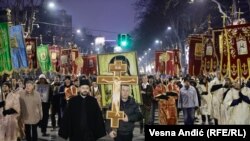 Šetnja građana na poziv Srpske pravoslavne crkve centrom Beograda do Hrama Svetog Save, gde su se molili povodom događaja u Crnoj Gori i nakon usvajanja Zakona o slobodi vere.