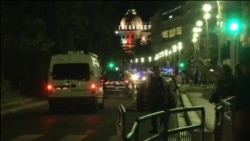 Nica: Kamion uleteo u masu ljudi, desetine mrtvih Nica: Kamion uleteo u masu ljudi, desetine mrtvih