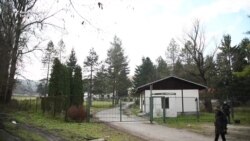 Posljednje pripreme za dolazak migranata u kasarnu Blažuj Posljednje pripreme za dolazak migranata u kasarnu Blažuj