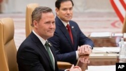 Майк Уолц и Марко Рубио 