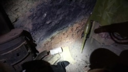 Землянка на терриконе вблизи города Золотое Землянка на терриконе вблизи города Золотое