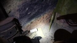 Землянка на териконі поблизу міста Золоте