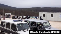 Izmještanje migranata u kamp "Lipa", 21. april