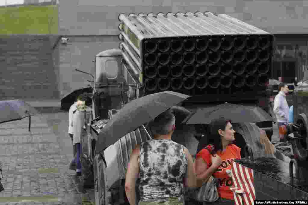 Бойова машина БМ-21 «Град»