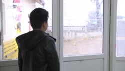 Deca migranti: Čekajući azil i školu Deca migranti: Čekajući azil i školu